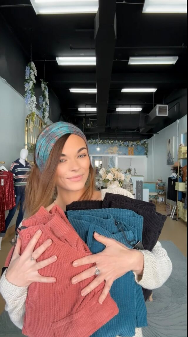 Corduroys are back in style!?! 🤨😋🤭 
We think so!🫶🏼 

Super soft, wide leg, 6 pockets. 
3 different color options available. 
SIZE S,M,L,XL 

#roselynsonfirst  #downtownhickory #smallbusiness #boutique #boutiquehubmember